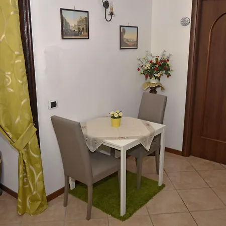 A Castel Capuano 那不勒斯