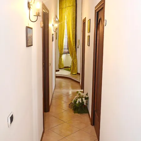 A Castel Capuano 那不勒斯