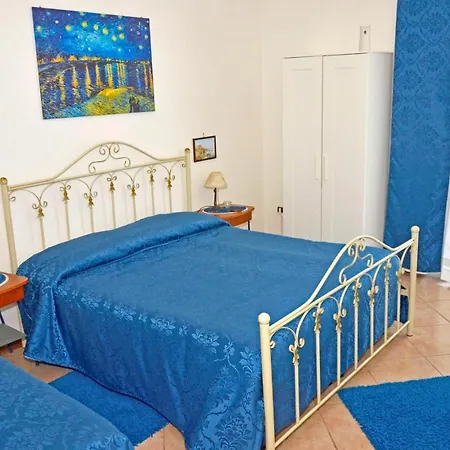 A Castel Capuano 3* Naples