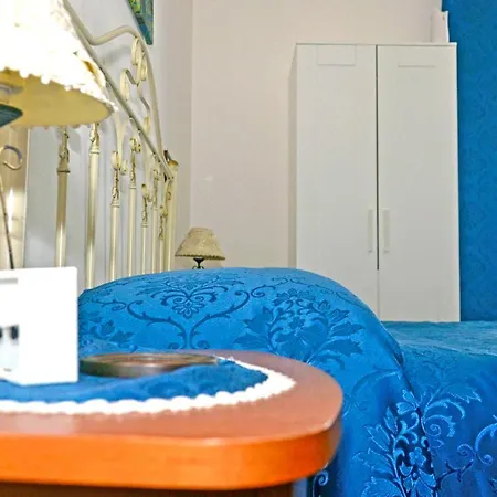 Bed & Breakfast A Castel Capuano 3*