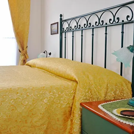 A Castel Capuano 3*