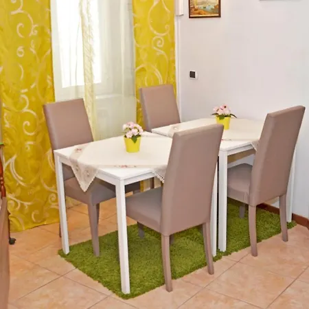 Bed & Breakfast A Castel Capuano