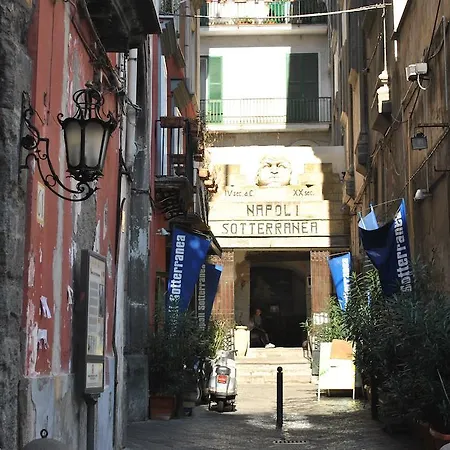 A Castel Capuano 나폴리